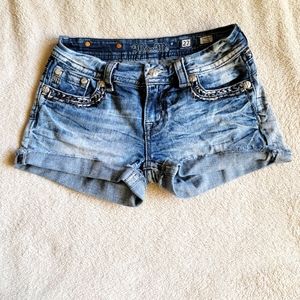 MISS-ME Women's Size 27 Light Wash Jean Shorts